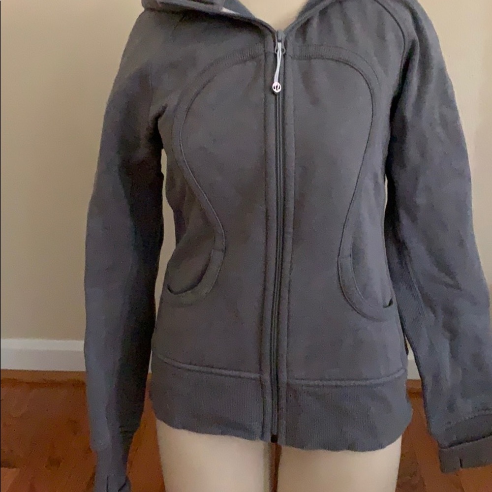 Lululemon scuba hoodie size 8